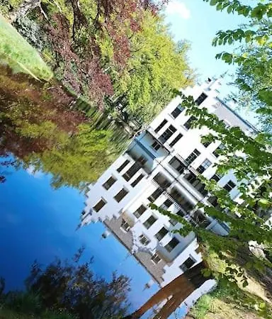 Bosbungalow De Eekhoorn Chalet Nunspeet