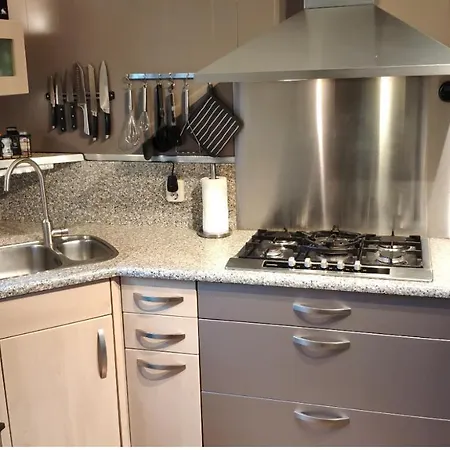 Bosbungalow De Eekhoorn Chalet Nunspeet