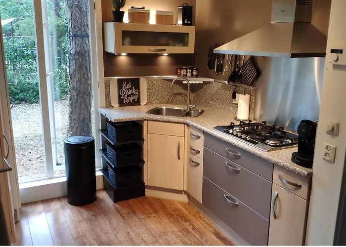 Chalet Bosbungalow De Eekhoorn *