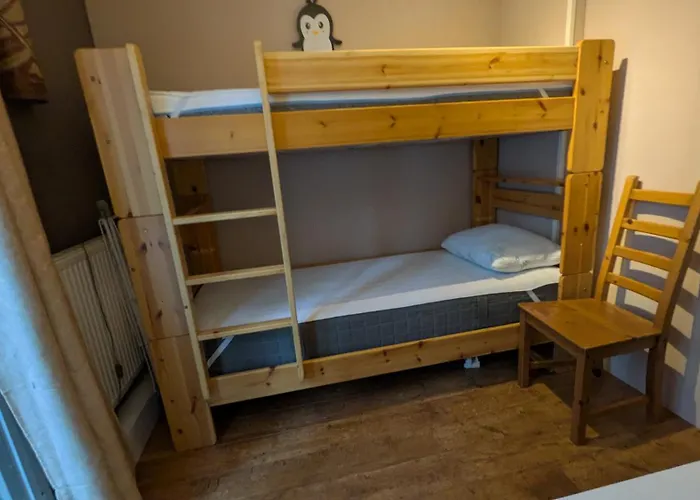 Bosbungalow De Eekhoorn Chalet *